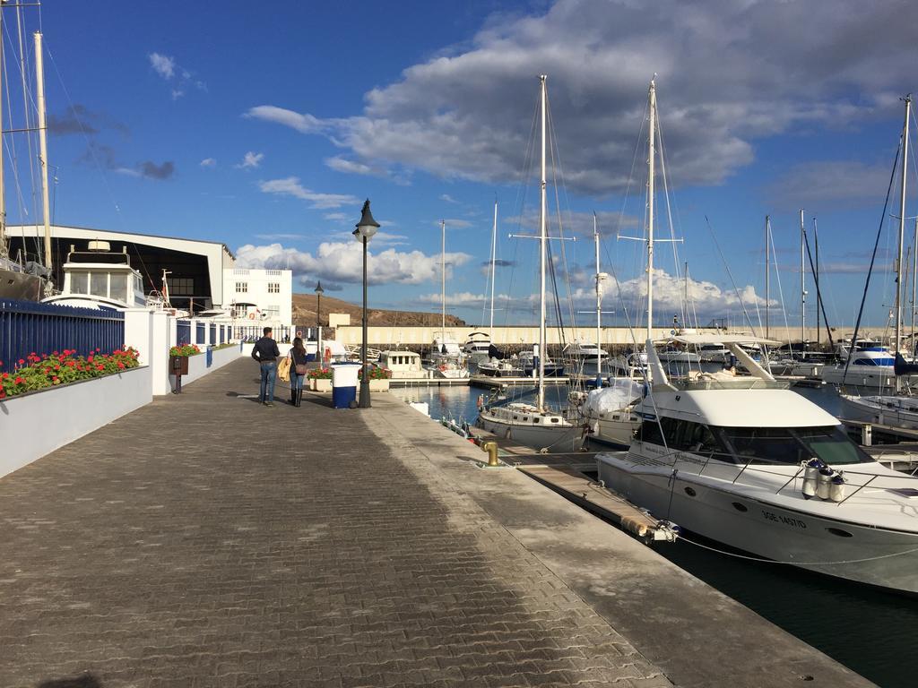 Puerto Calero Boat Hotel Екстериор снимка